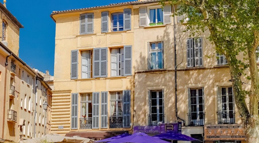 maison de poupéé en bois